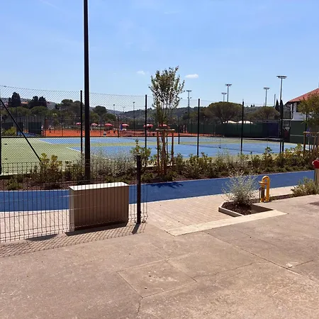 Tenis Center * 波尔托罗